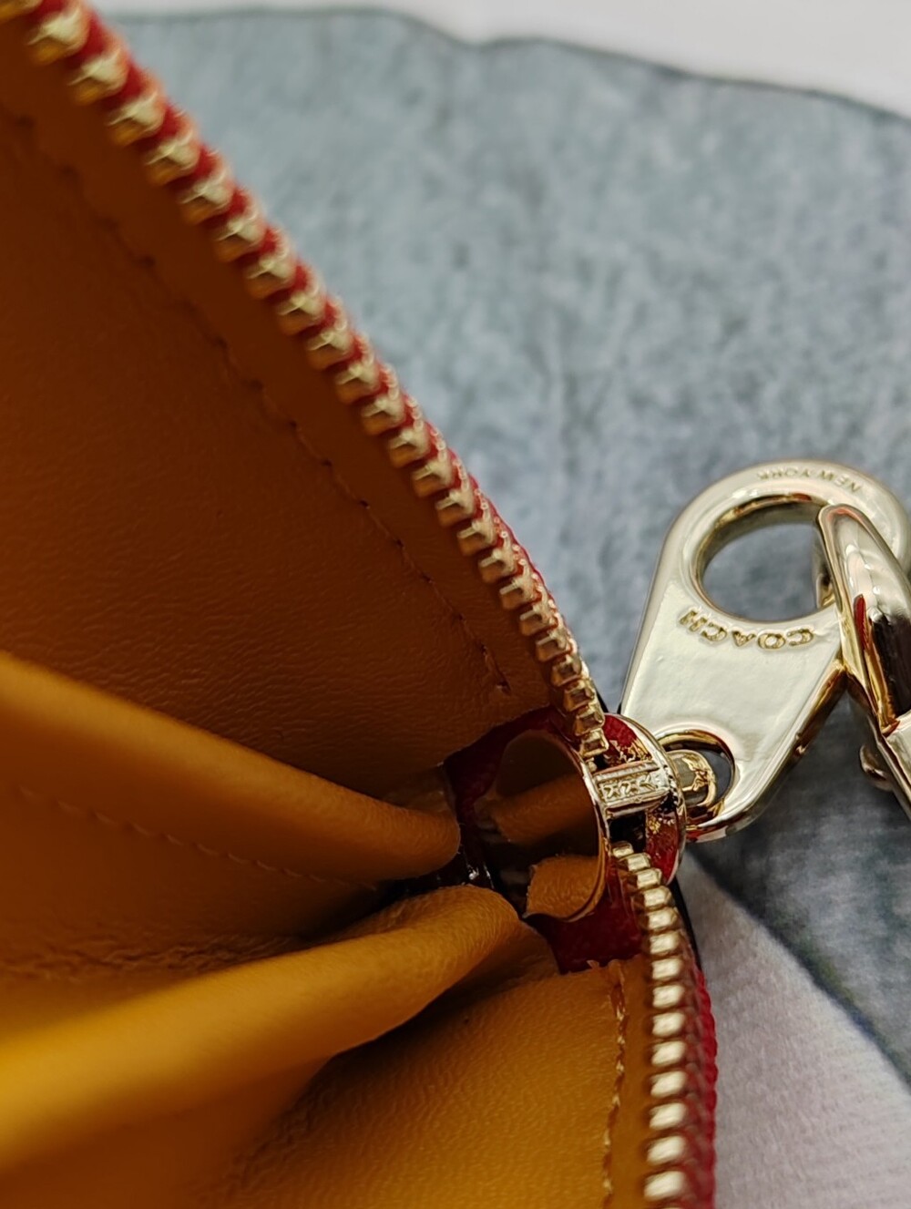 Coach wallet - Picture 3 of 8